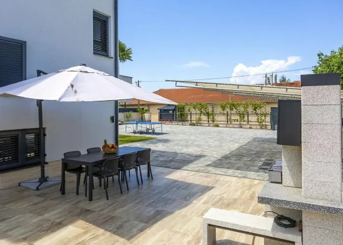 Estate 3 - Krk By Guide Apartament Malinska