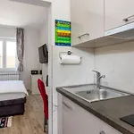 Estate 3 - Krk By Guide